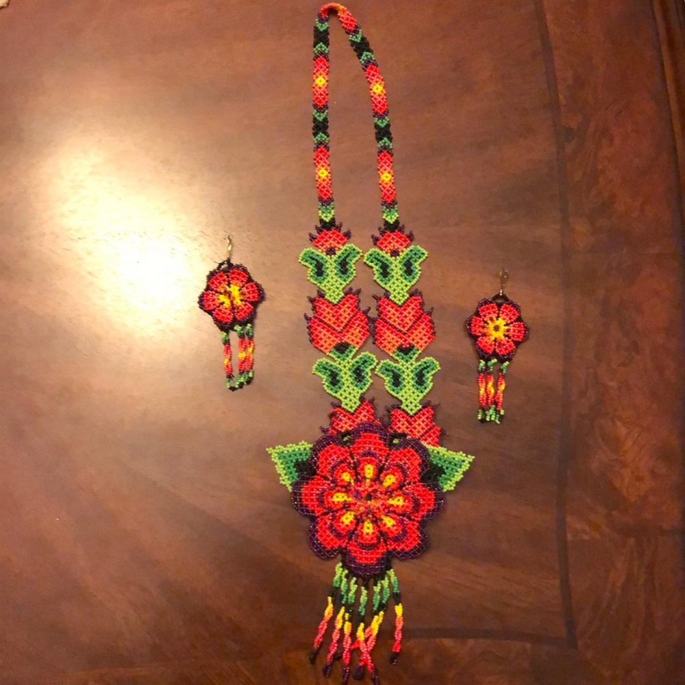Mexican Beaded Necklace with matching earrings